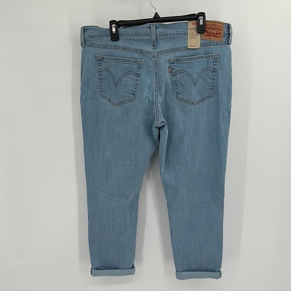 Levi's Light Wash Boyfriend Jean Size 16 NWT - Picture 4 of 12